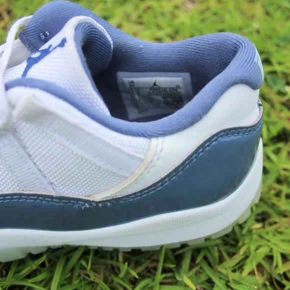 Air Jordan 11 Retro Low “Diffused Blue” PS 3Y FV5116-104 Pre-Owned Kids
